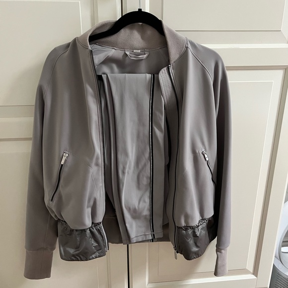 Lululemon Swept Along Jacket in Dark Chrome (MATCHING SET IN OTHER LISTING) - Picture 11 of 11